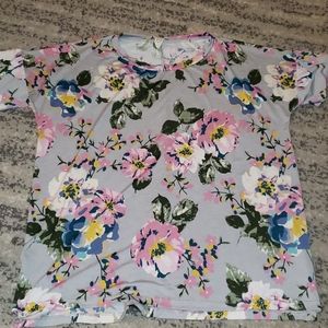 Floral top
